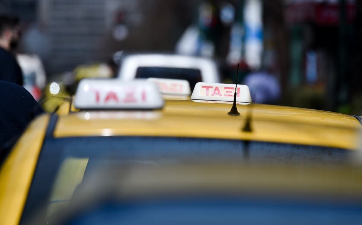 Βόλος: Ο ταξιτζής δεν στάθηκε τυχερός όπως πίστευε αρχικά – Η κούρσα από την Αθήνα δέν ήταν σαν τις άλλες