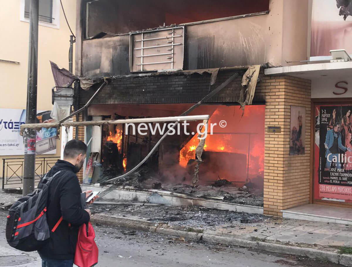 Χαλάνδρι: Αυτό είναι το κατάστημα που κάηκε – Εικόνες απόλυτης καταστροφής