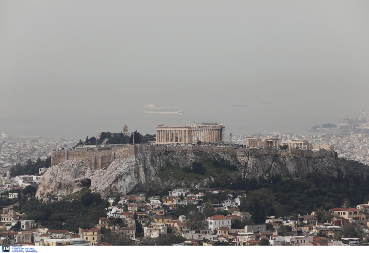 Αφρικανική σκόνη: Πώς θα κινηθεί το νέφος στην Ελλάδα από σήμερα μέχρι την Δευτέρα του Πάσχα