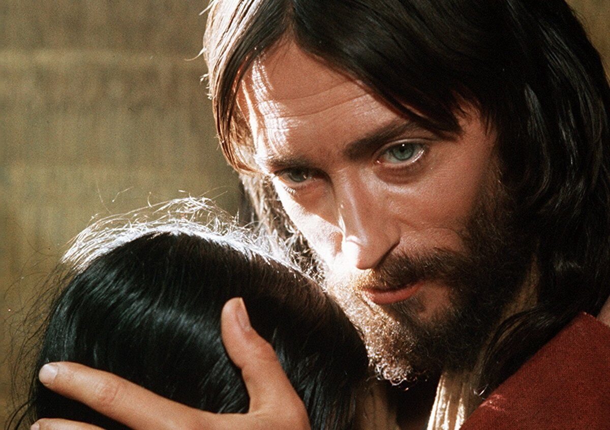 Δεν φαντάζεστε τι τηλεθέαση έκανε ο Ιησούς από τη Ναζαρέτ απέναντι από Τατουάζ και Survivor;