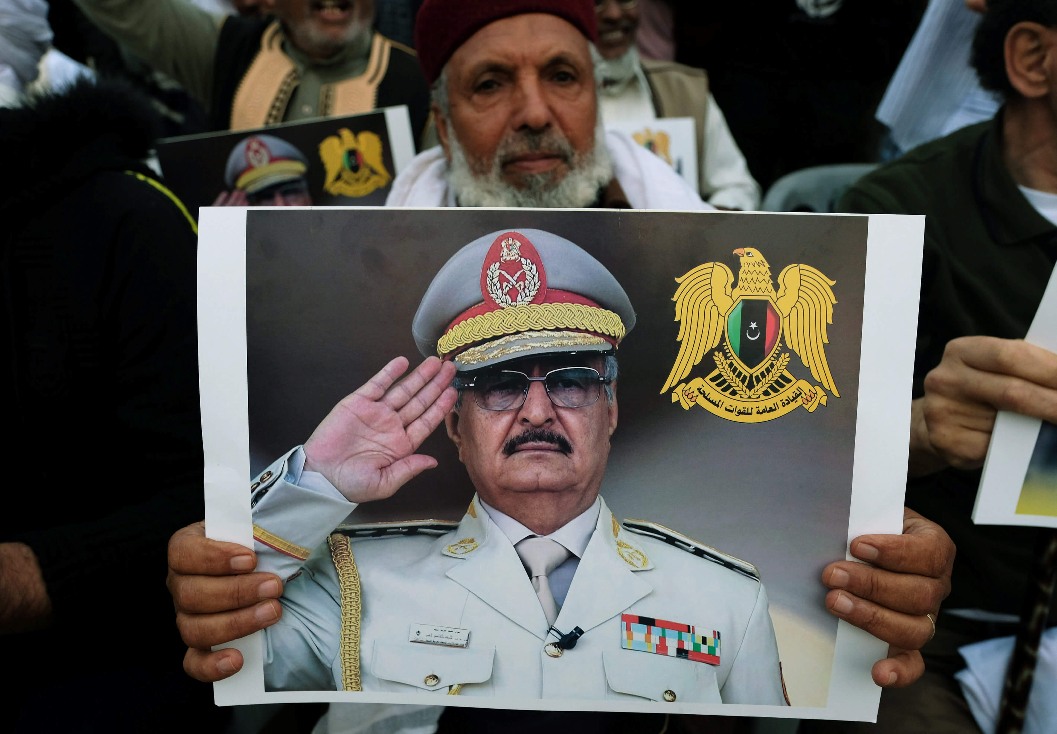 Στήριξη Τραμπ στον Χάφταρ ενώ μαίνεται ο εμφύλιος στην Λιβύη