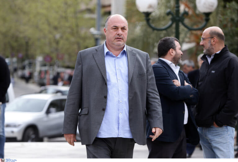 Βόλος: Ο Αχιλλέας Μπέος και… τα χρυσά πεζοδρόμια – «Τα έργα μου μιλούν από μόνα τους»!