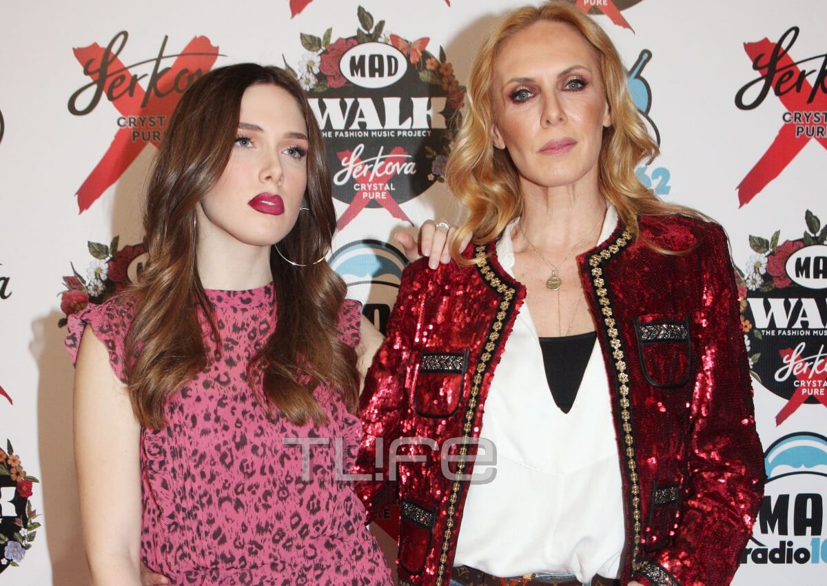 Το συγκινητικό μήνυμα της Εβελίνας Παπούλια μετά την εμφάνιση με την κόρη της στο Madwalk