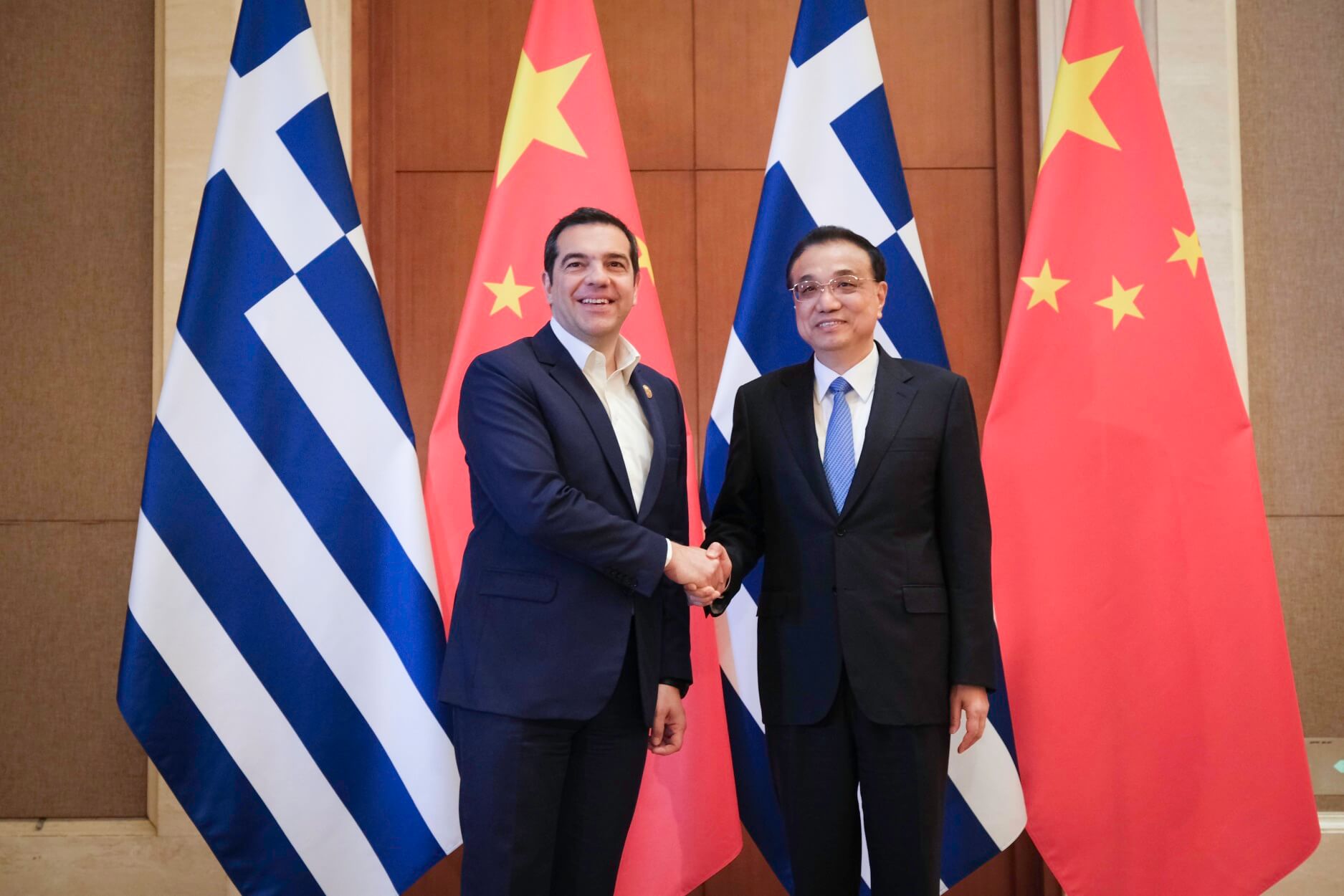 Τσίπρας – Κίνα: Θα αγοράζουν ελληνικά φρούτα – Masterplan για το λιμάνι του Πειραιά!