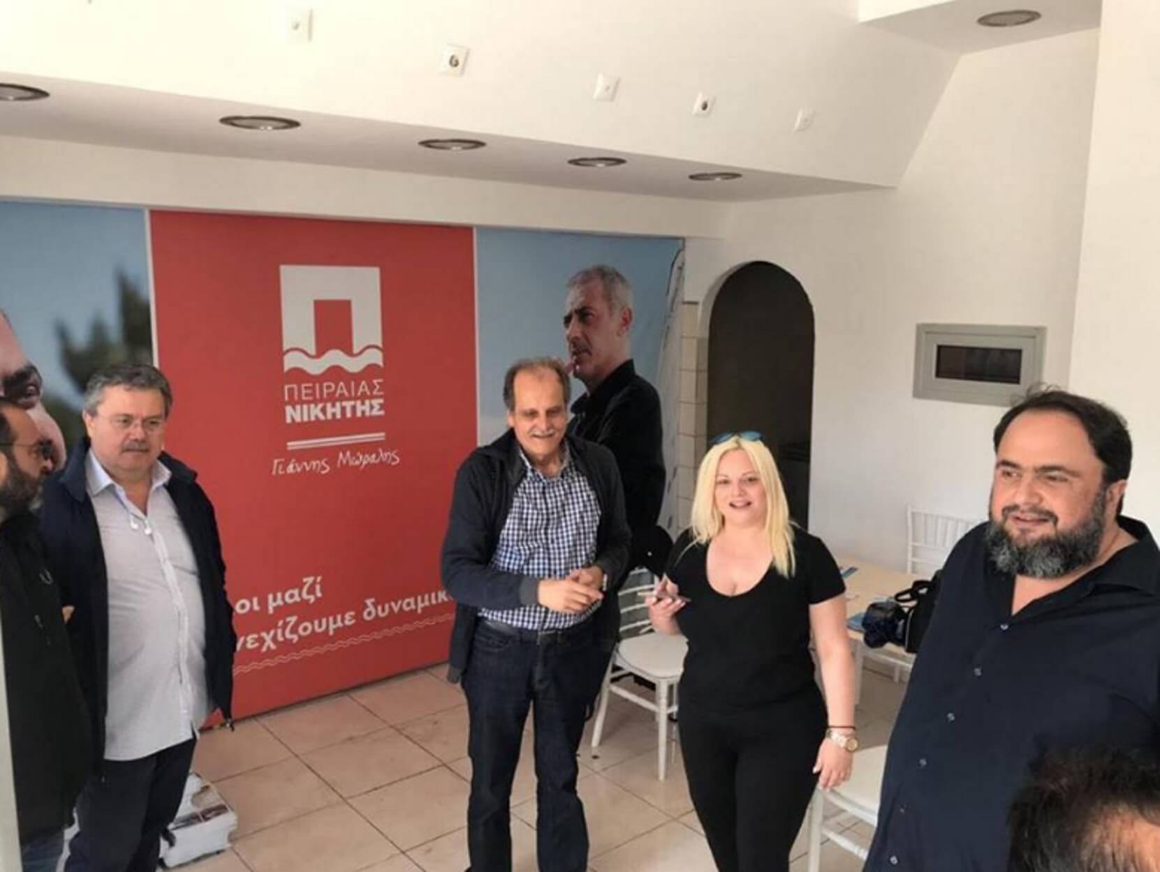 Δημοτικές εκλογές 2019: Ο Βαγγέλης Μαρινάκης περιόδευσε στο κέντρο του Πειραιά!