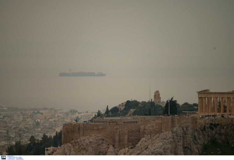 Καιρός αύριο: Θα πνιγούμε και πάλι από τη σκόνη – Που θα βρέχει