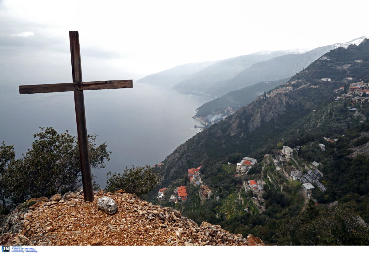 Ένοχοι ξανά οι μοναχοί για τις μολότοφ στο Άγιο Όρος! Θεωρούνται φυγόποινοι