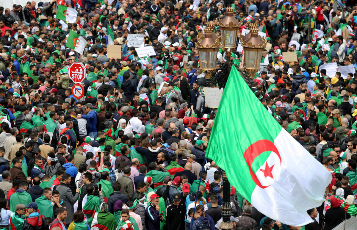 Αλγερία: Παραιτήθηκε και ο πρόεδρος του Συνταγματικού Συμβουλίου