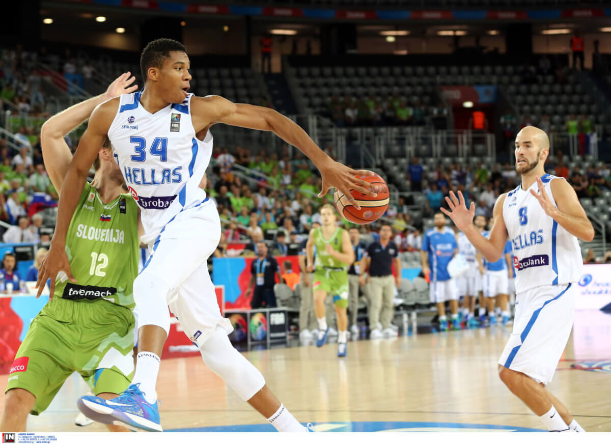 Καλάθη δίπλα σε Αντετοκούνμπο θέλει η FIBA! Νέα αποθέωση για τον Νικ – video