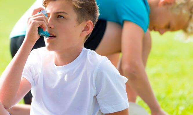 Άσθμα: 2.600 παιδιά στην Ελλάδα αρρωσταίνουν από τη ρύπανση κάθε χρόνο
