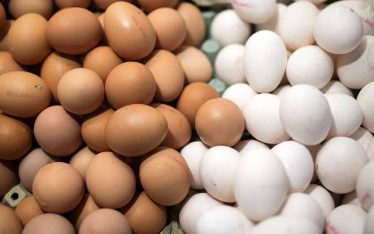 Πάσχα 2019: Προσοχή όταν αγοράζετε αυγά! Συμβουλές από τον ΕΦΕΤ