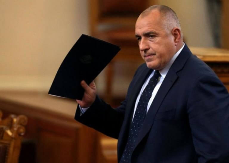 Βουλγαρία: Ο πρόεδρος Ράντεφ απέσυρε την εμπιστοσύνη του από τον Μπορίσοφ