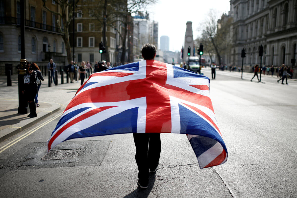 Ιστορικό χαμηλό στην ανεργία στη Βρετανία λόγω Brexit