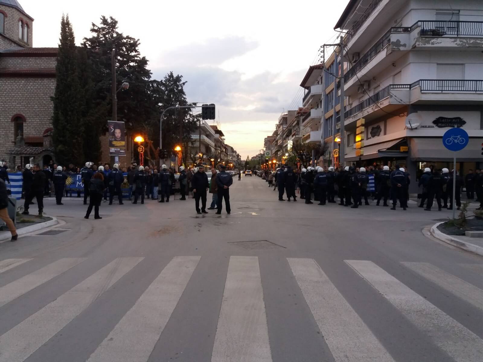 Έντονες αποδοκιμασίες σε Κώστα Αρβανίτη και Αλέξανδρο Νικολαΐδη! video