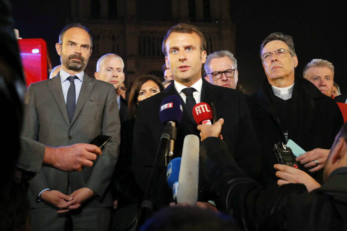 Παναγία των Παρισίων: Το κόμμα του Μακρόν αναστέλλει την καμπάνια για τις ευρωεκλογές