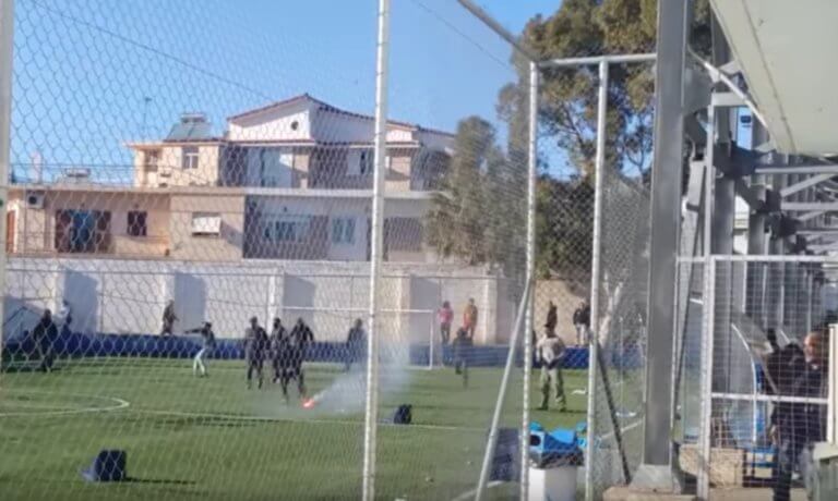Διέλυσαν τα πάντα στον Ασπρόπυργο! Φοβερά επεισόδια στη Γ’ Εθνική – video