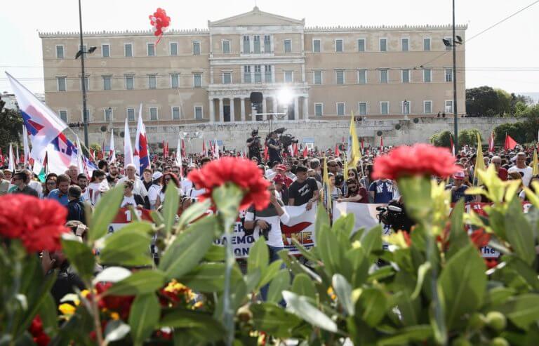 Μαζικές συγκεντρώσεις για την Πρωτομαγιά σε όλη την Ελλάδα - Πώς θα κινηθούν τα μέσα μεταφοράς