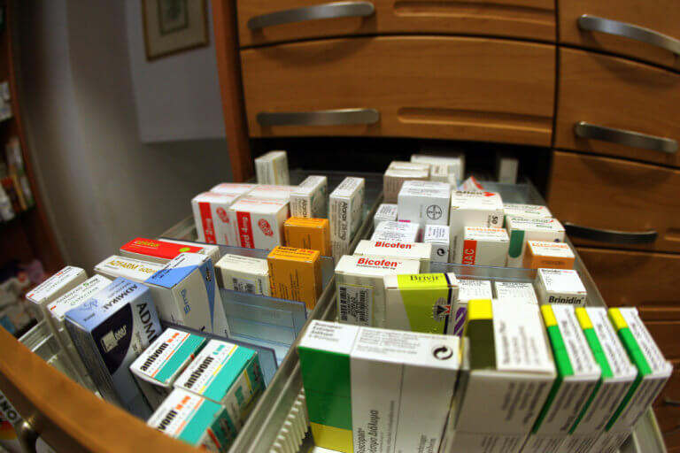 Αντίθετος ο Φαρμακευτικός Σύλλογος Αττικής με τα δωρεάν φάρμακα για σοβαρές παθήσεις