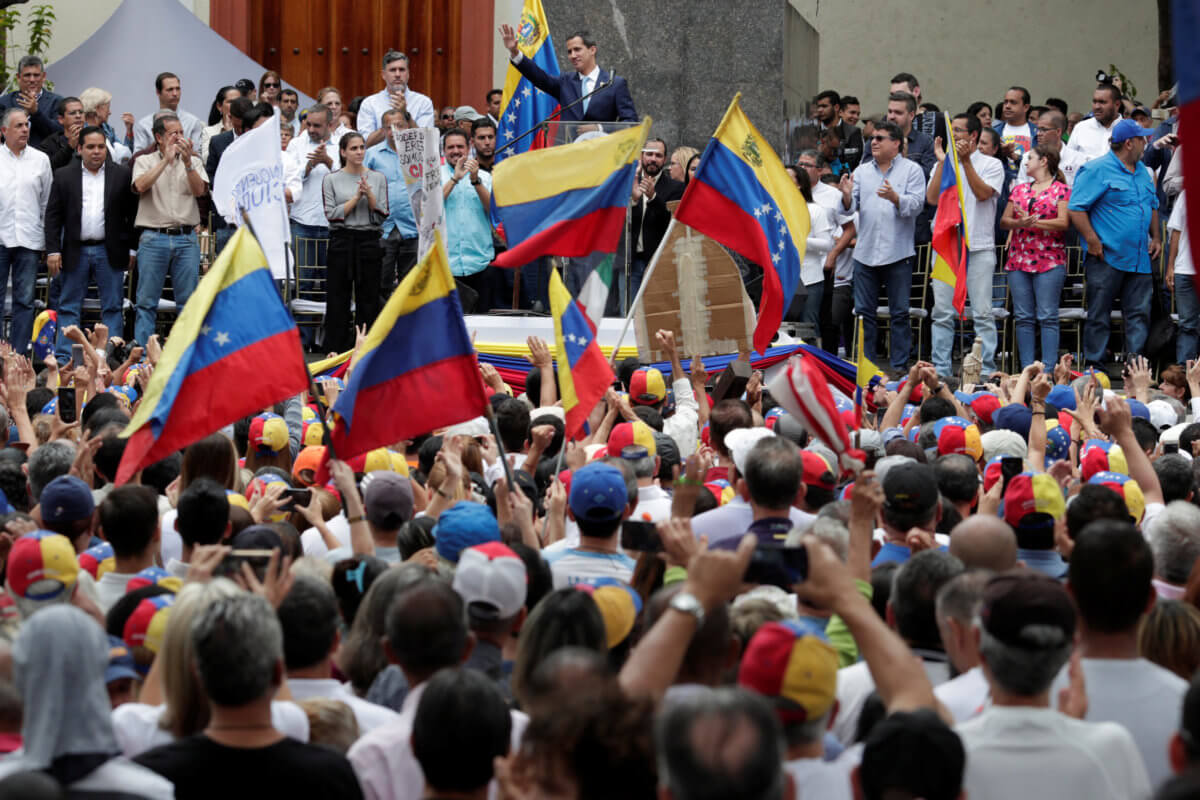 Βενεζουέλα: Την μεγαλύτερη διαδήλωση στην ιστορία της χώρας θέλει ο Γκουαϊδό την Πρωτομαγιά