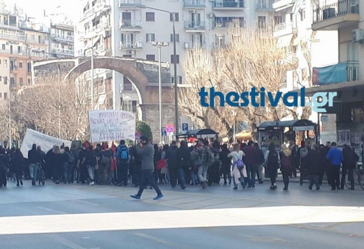 Πορεία αντιεξουσιαστών στη Θεσσαλονίκη