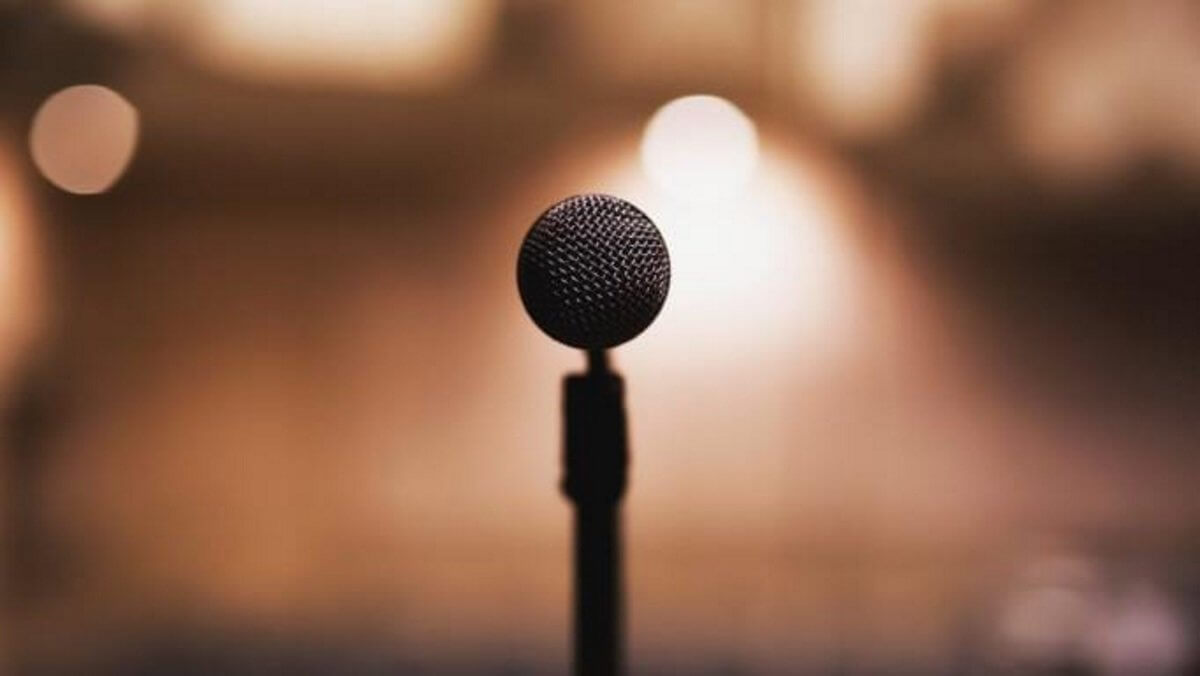 Γνωστός τραγουδιστής πέθανε από πυροβολισμούς έξω από κατάστημα ρούχων που διατηρούσε!