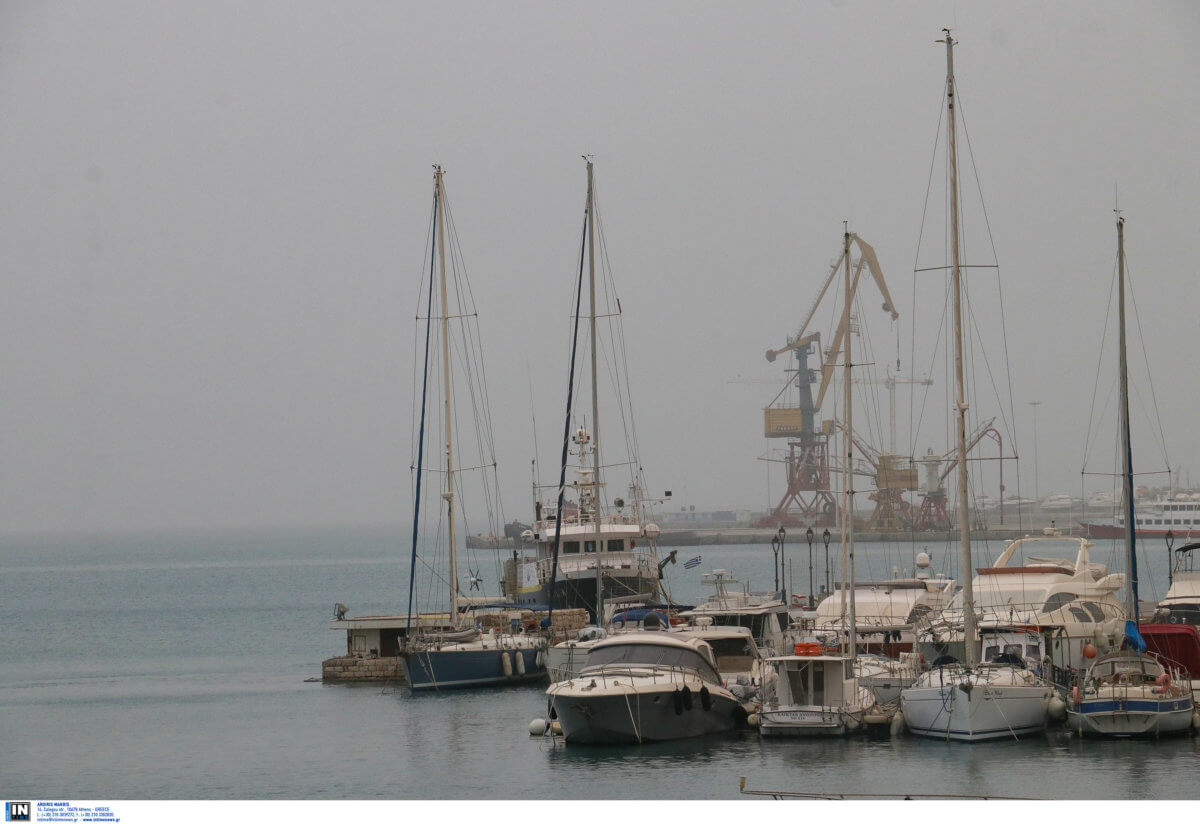 Καιρός σήμερα Μεγάλη Παρασκευή: Σκόνη, υψηλές θερμοκρασίες και… βροχές!