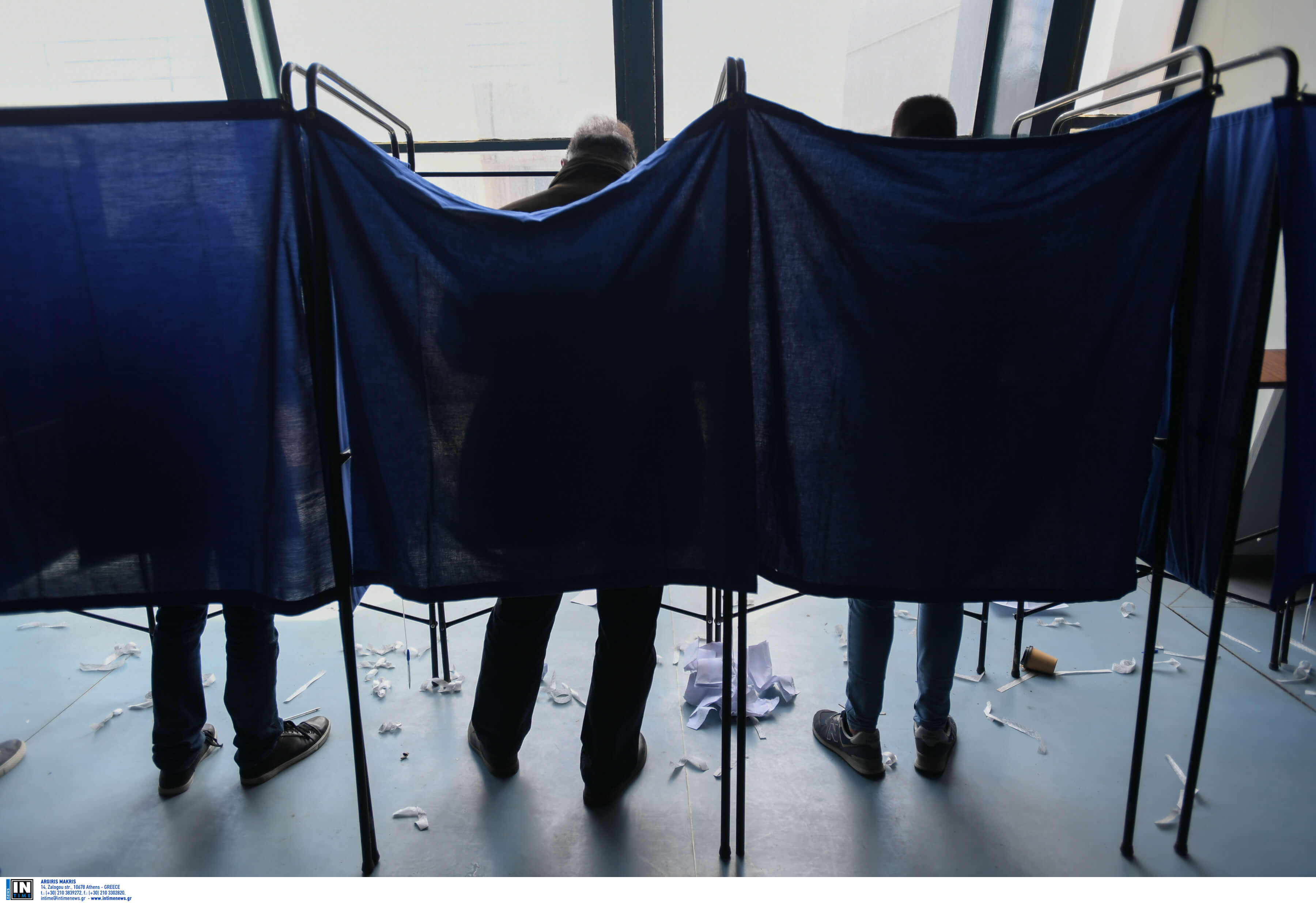 Δημοσκόπηση: Διαφορετικά αποτελέσματα για ευρωεκλογές και εθνικές εκλογές – Μάχη στήθος με στήθος [pics]