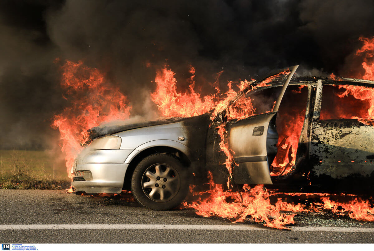 Θύμα εμπρηστών ο πρώην δημάρχος Βύρωνα Νίκος Χαρδαλιάς –  Πυρπόλησαν το αυτοκίνητο του