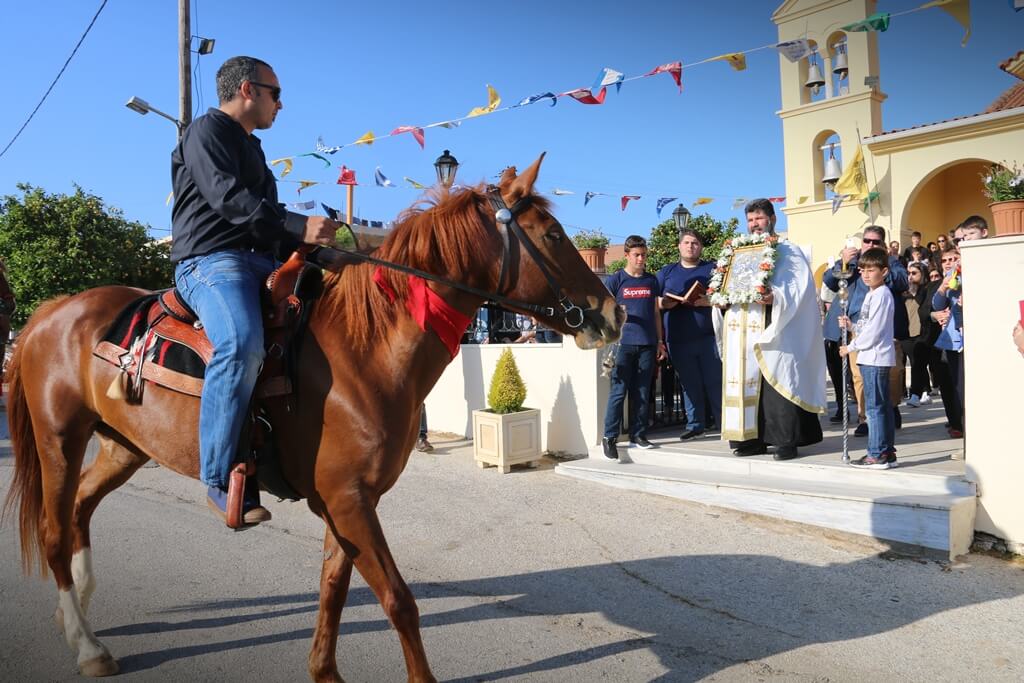 Οι επιβλητικοί Καβαλάρηδες της Κυριακής του Πάσχα!