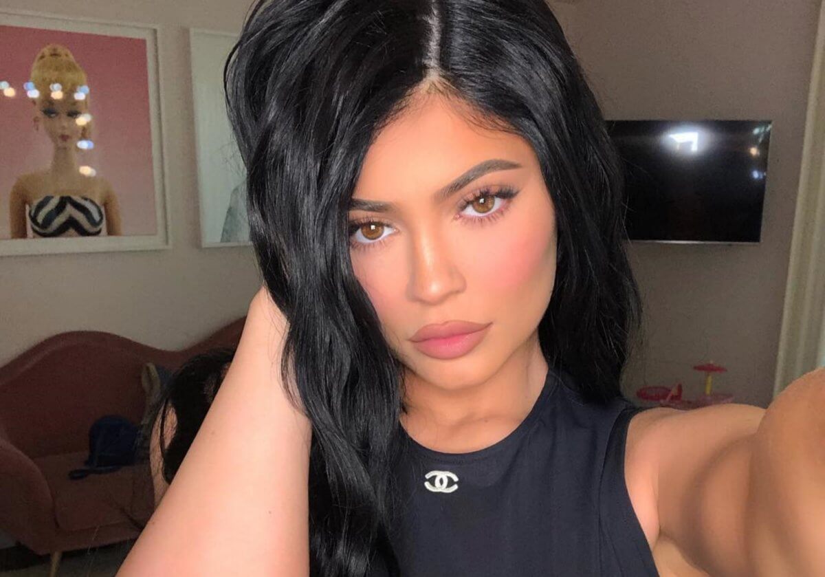 Kylie Jenner: Αγκαλιά στην πισίνα μαζί με τον σύντροφο της Travis Scott!