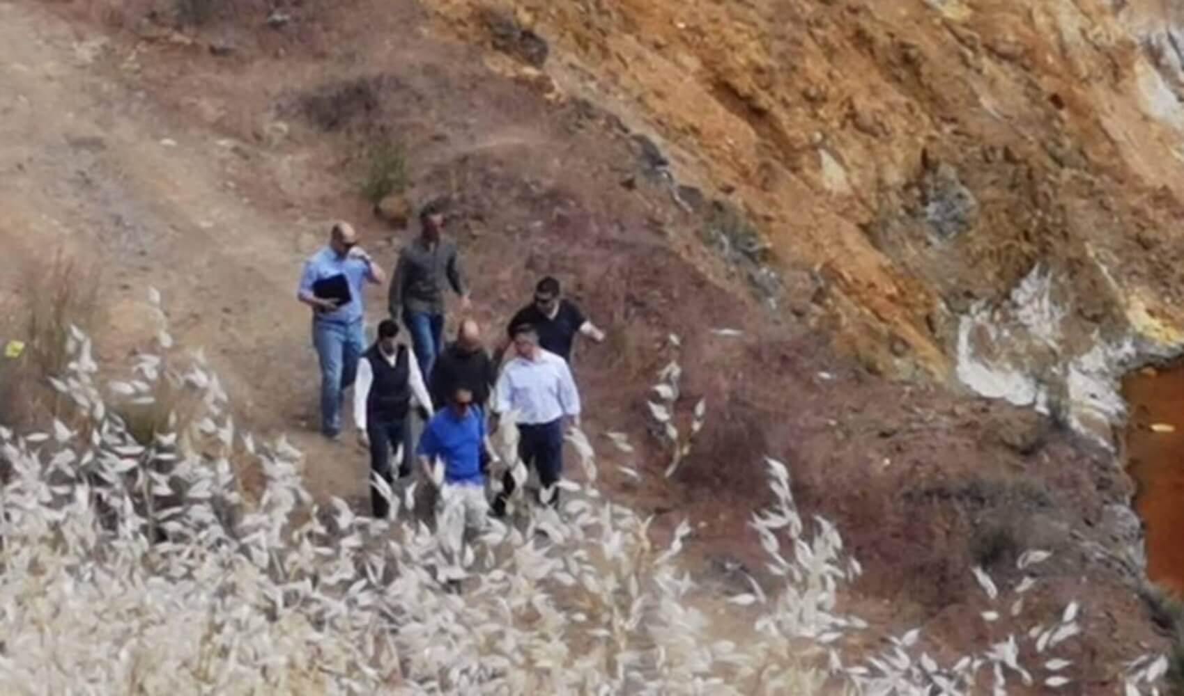 Κύπρος – δολοφονίες: Θρίλερ με κομμένη την ανάσα – Εντοπίστηκε βαλίτσα στον βυθό λίμνης