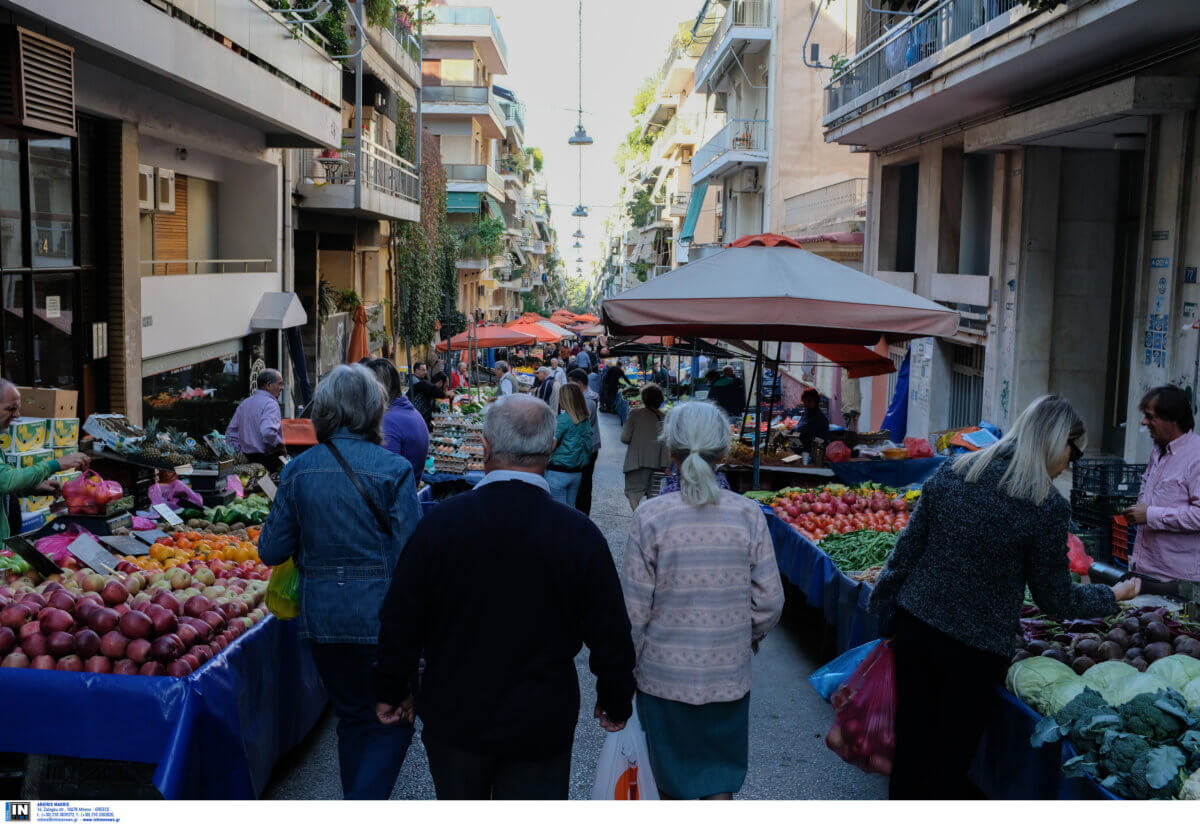 Εξαρθρώθηκε σπείρα στις λαϊκές αγορές! Εκβίαζε και πωλούσε προστασία σε επαγγελματίες!