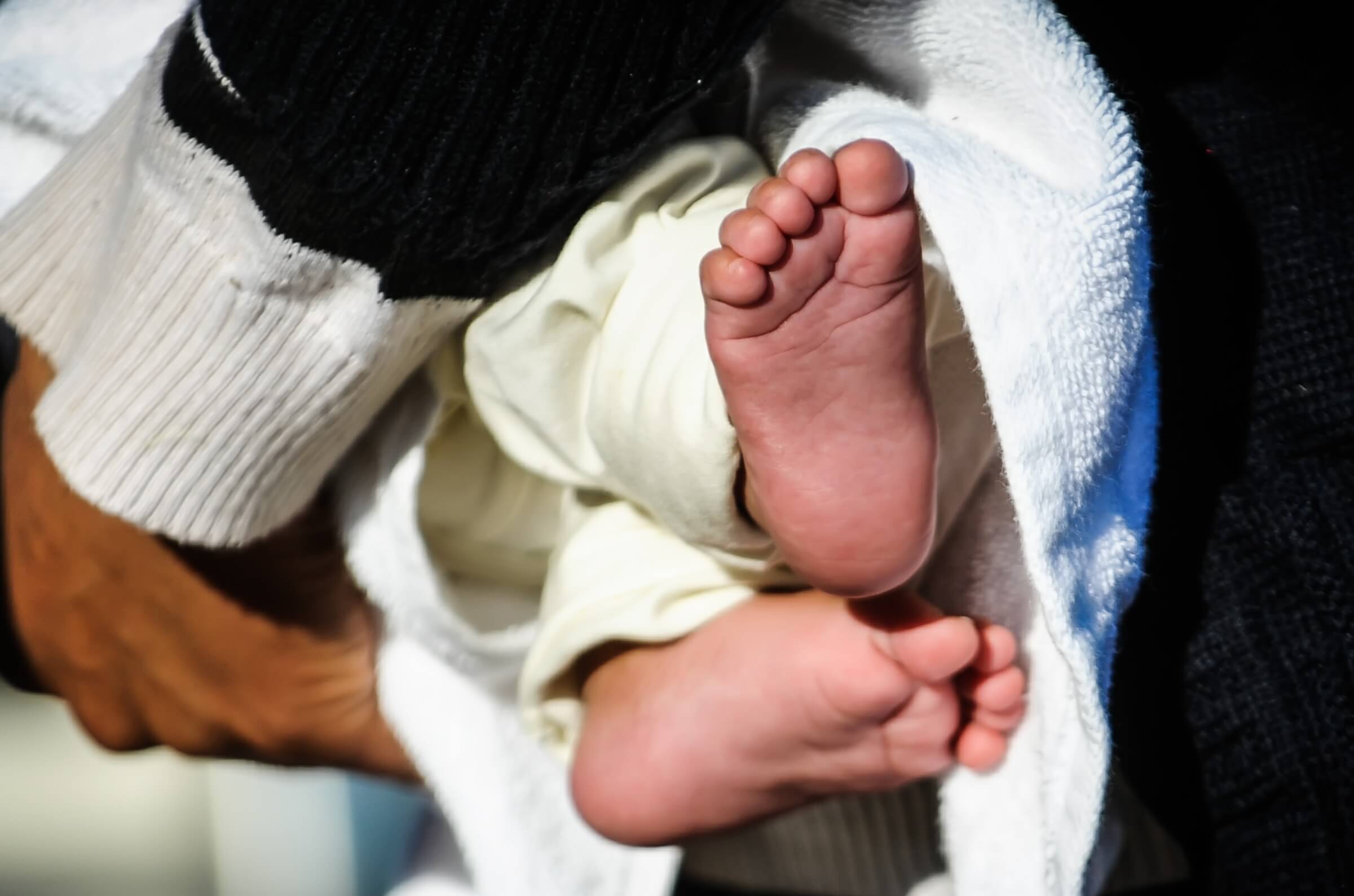 Η γέννηση μωρού από τρεις γονείς στην Ελλάδα διχάζει την ιατρική κοινότητα