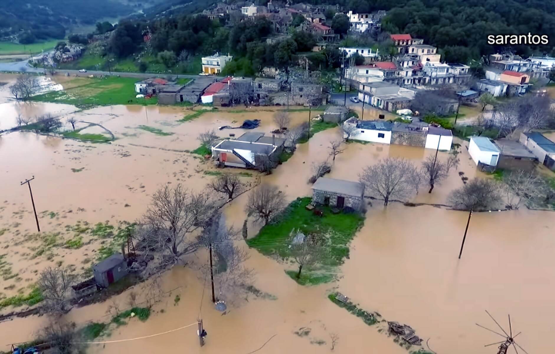 Ασύλληπτες εικόνες από ψηλά στο Οροπέδιο Λασιθίου!