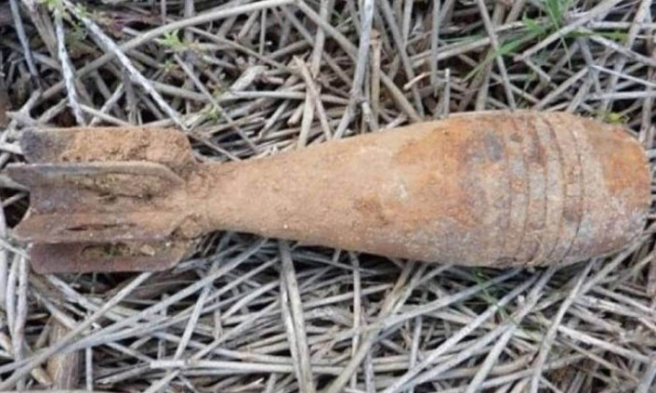 Ανακάλυψαν ότι ζούσαν 70χρόνια πάνω σε… οβίδα του Β’ Παγκοσμίου Πολέμου!