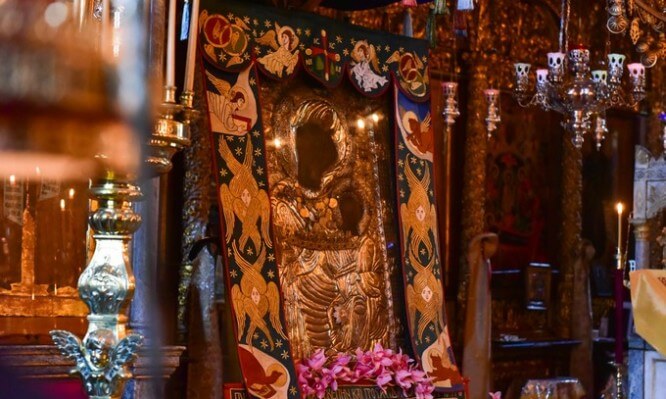 Αυτή είναι εικόνα της Παναγίας που εξαφανίστηκε για 170 χρόνια και βρέθηκε στο Άγιο Όρος