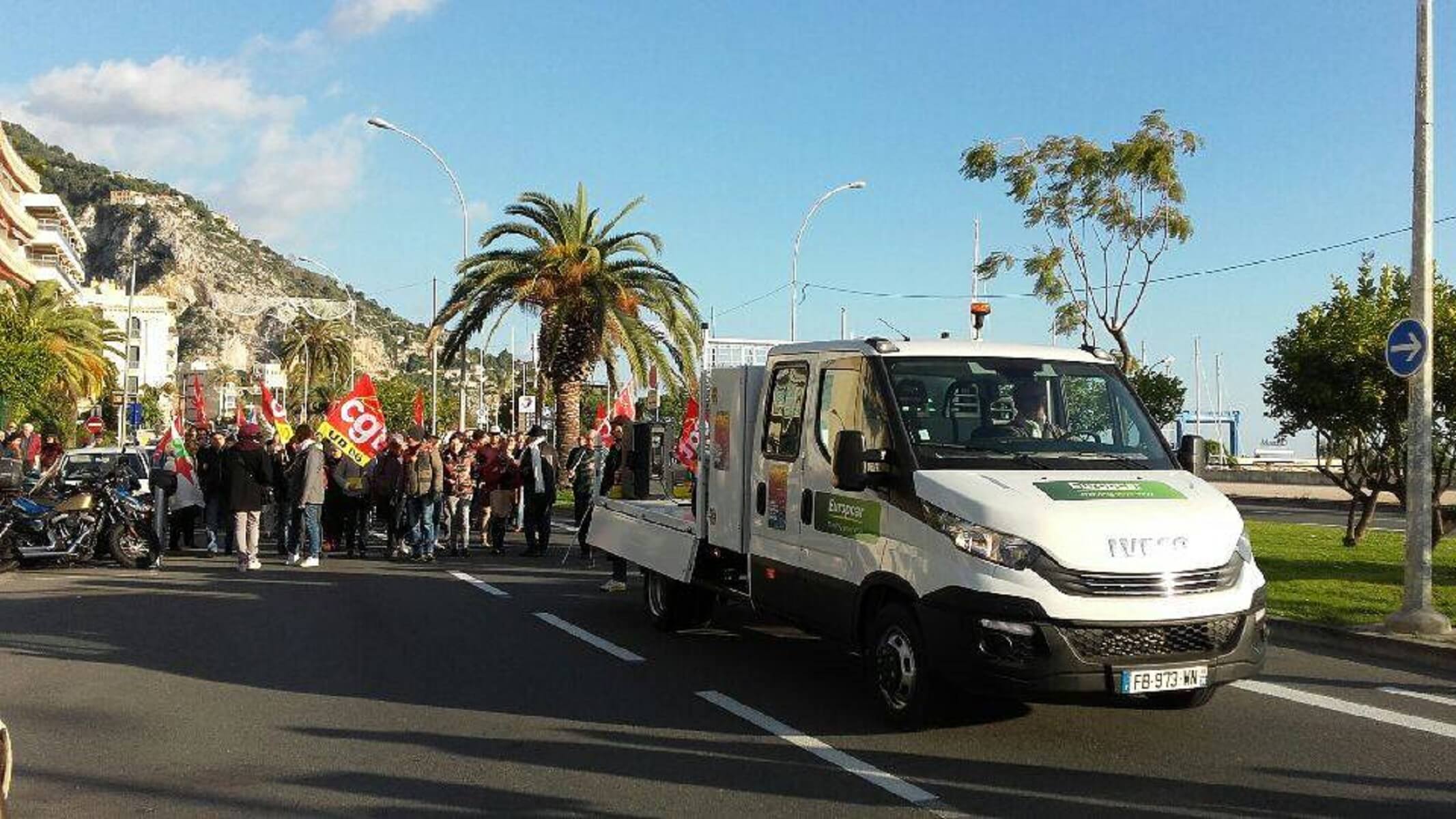 Άγρια επίθεση σε Γάλλο ακτιβιστή που φιλοξενούσε μετανάστες σπίτι του