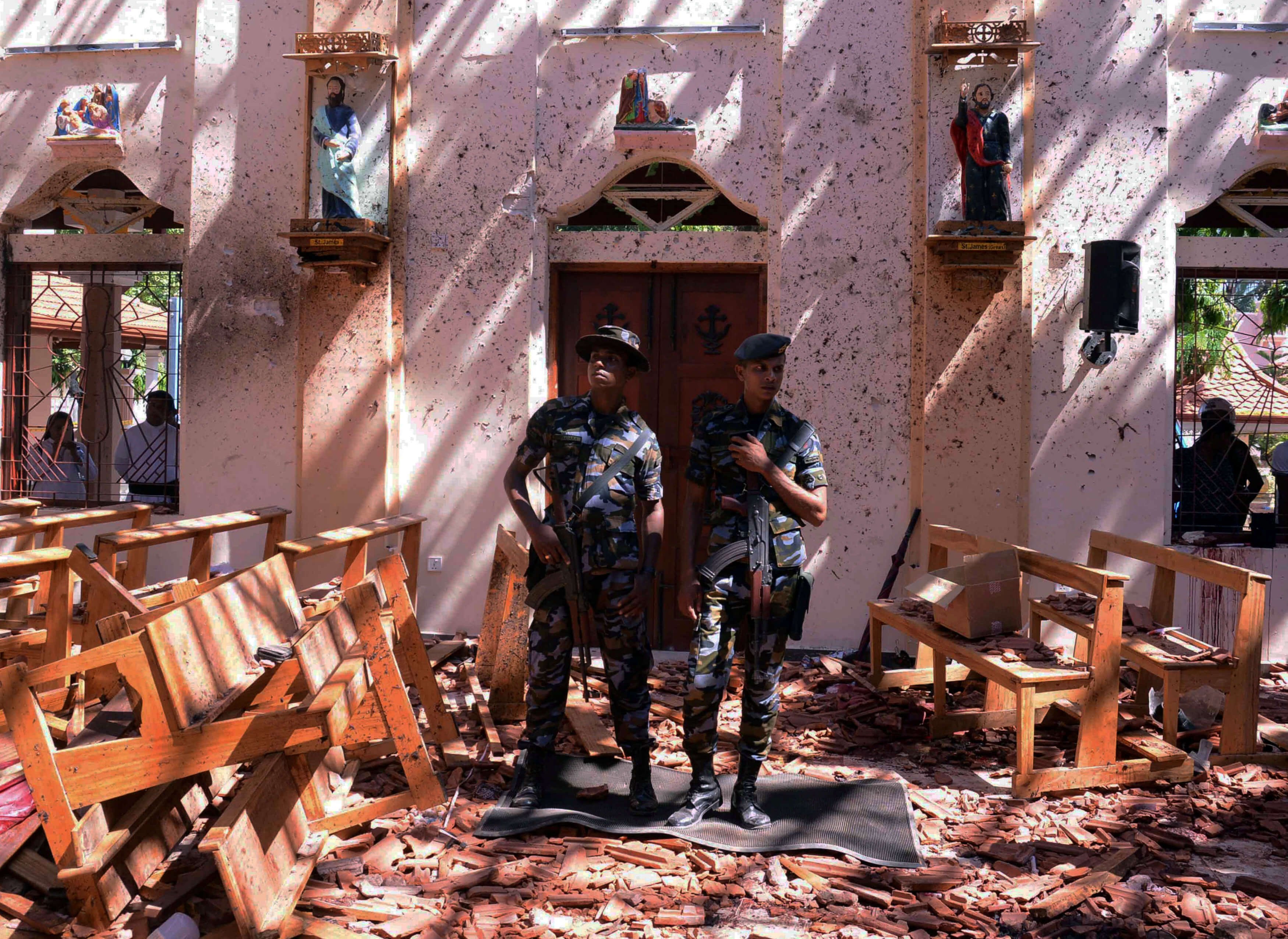 Σρι Λάνκα: Στους 215 ανέβηκαν οι νεκροί από τις εκρήξεις