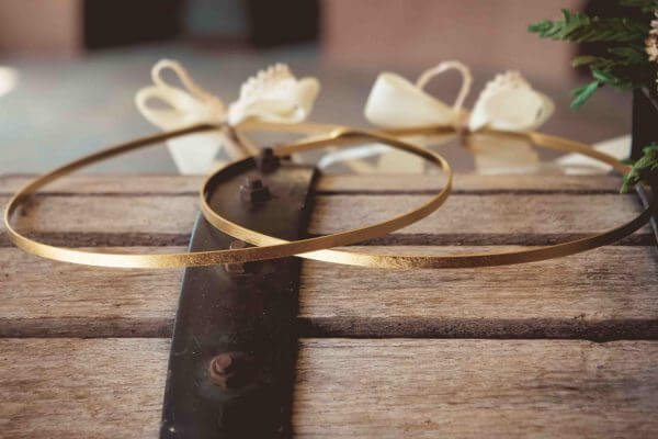 Γιατί οι νεόνυμφοι παλαιότερα φορούσαν τα στέφανα για οκτώ ημέρες