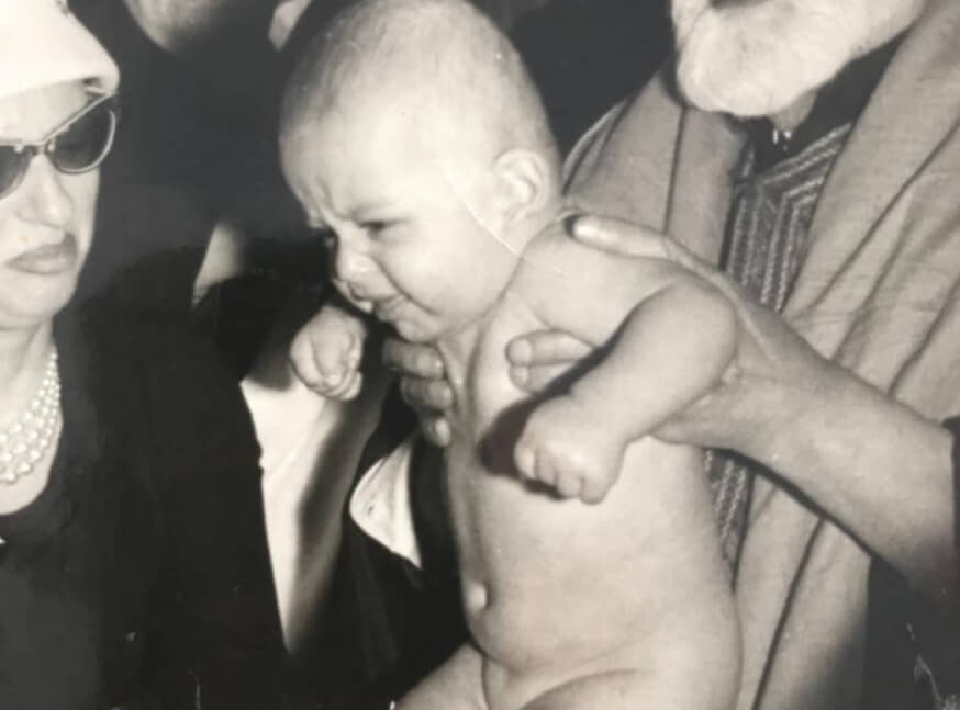 Το μωρό που βλέπετε στην βάπτισή του είναι σήμερα διάσημος Έλληνας chef!