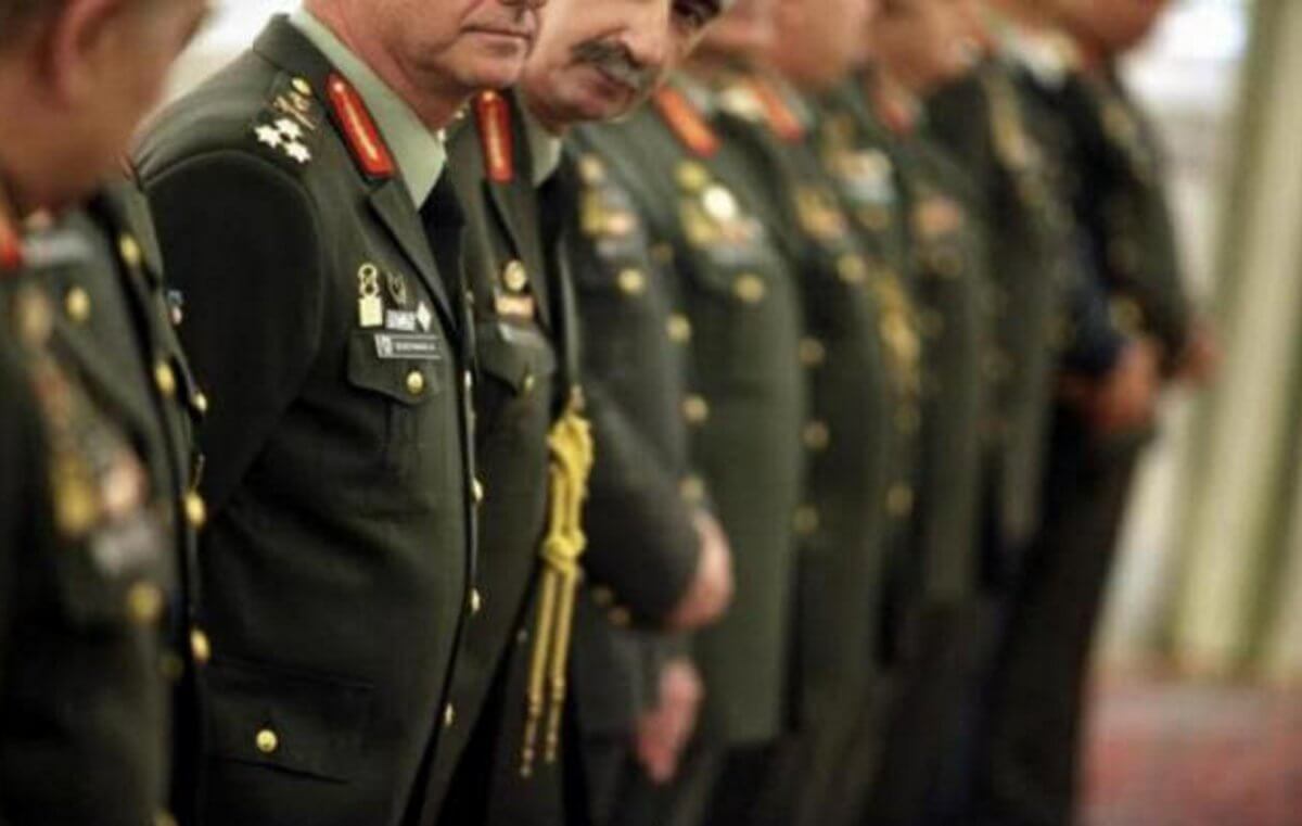 Ολοκληρώθηκαν οι μεταθέσεις των Συνταγματαρχών