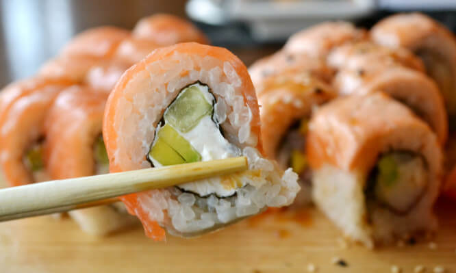 Λατρεύετε το σούσι; Δείτε τι μπορεί να σας συμβεί