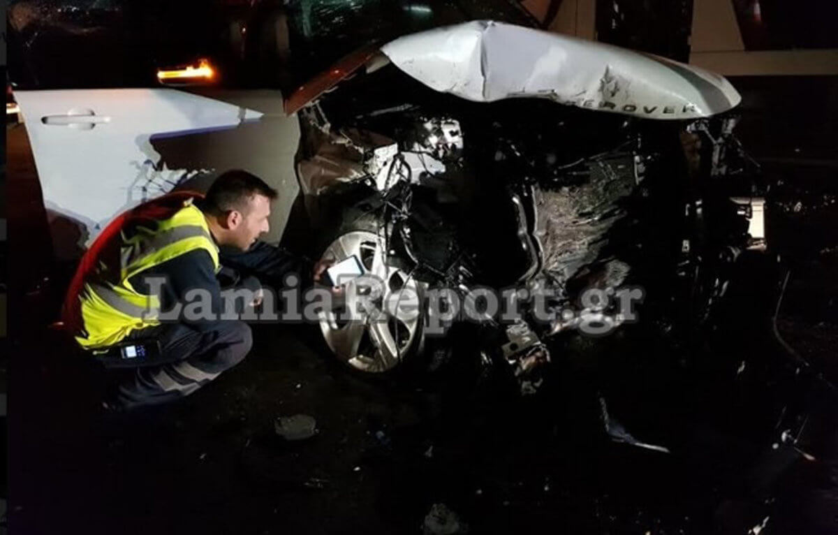 Λαμία: Μπήκε στο αντίθετο ρεύμα και την “έλιωσε” διερχόμενο αυτοκίνητο