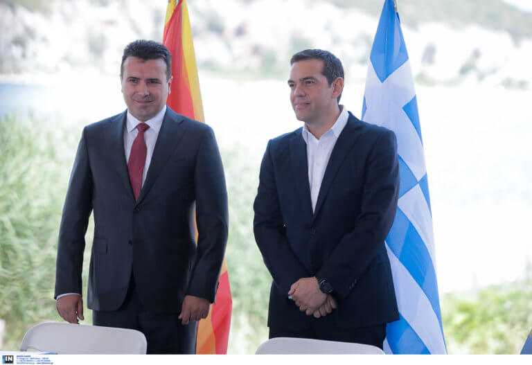 Ο Αλέξης Τσίπρας στα Σκόπια: Συμφωνίες και… νουθεσίες στον Ζάεφ