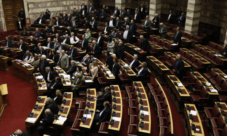 Βουλή: «Πέρασε» το ψήφισμα για τις γερμανικές αποζημιώσεις