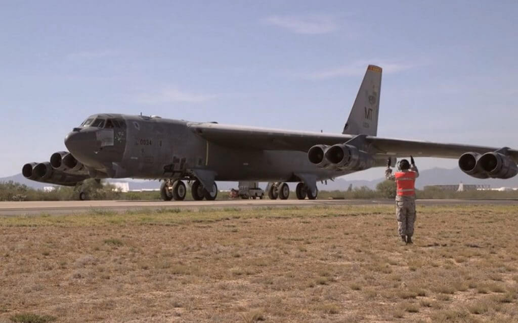 Η απίστευτη ιστορία ενός βομβαρδιστικού αεροσκάφους που μπήκε ξανά σε λειτουργία ενώ ήταν σε απόσυρση!