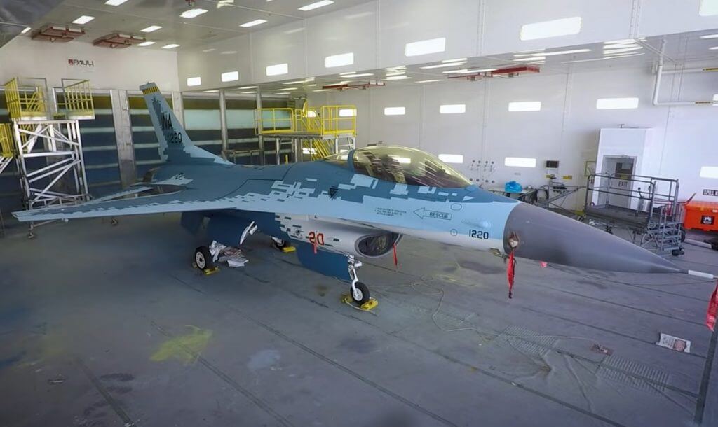 Έτσι θα ήταν ένα μαχητικό F-16 αν είχε κατασκευαστεί στη Ρωσία [pics, vid]