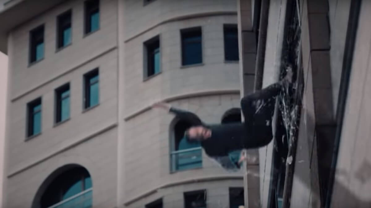 8 λέξεις: Το καθηλωτικό τρέιλερ της νέας σειράς του Αντρέα Γεωργίου!