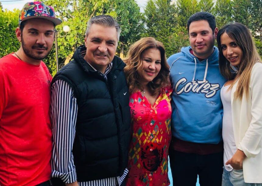 Δέσποινα Μοιραράκη: Γιόρτασε τα γενέθλιά της με την οικογένειά της! [pics]