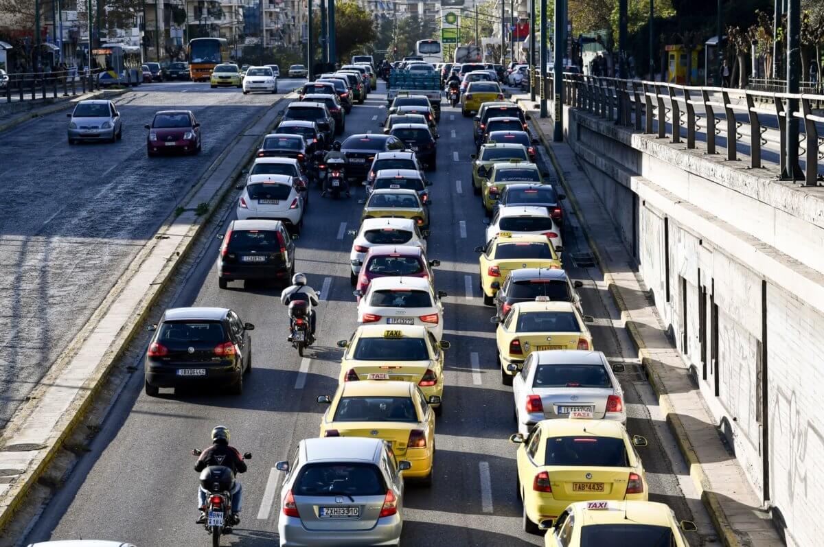 Μεσογείων: “Γολγοθάς” διαρκείας για τους οδηγούς λόγω εργασιών φυσικού αερίου